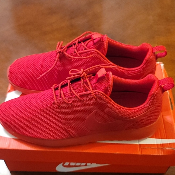 Nike Roshe One Triple Red sz 13 no box - Picture 2 of 4